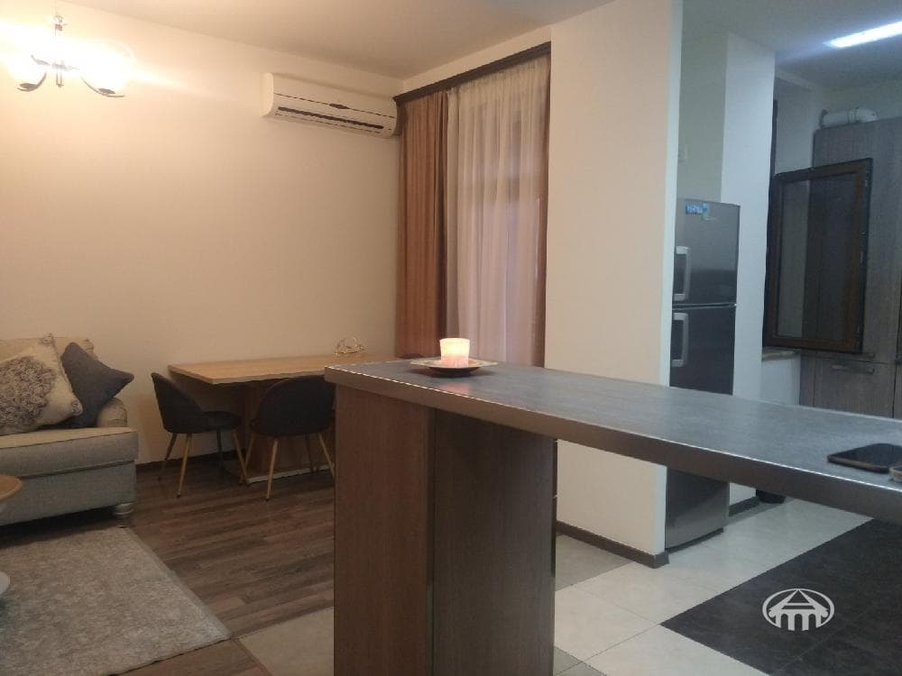 Квартира · 3 комн. · 97 м² · Кентрон