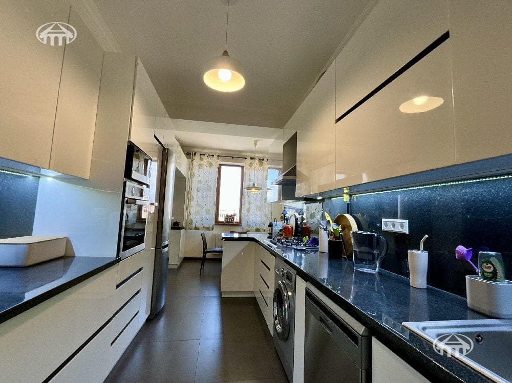 Apartment · 3 rooms · 108 m² · Arabkir