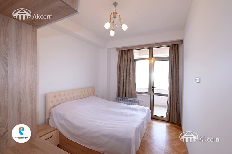 Квартира · 2 комн. · 69 м² · Кентрон