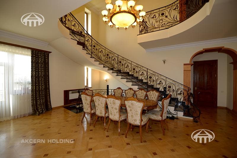 Особняк · 6 комн. · 586 м² · Норк-Мараш