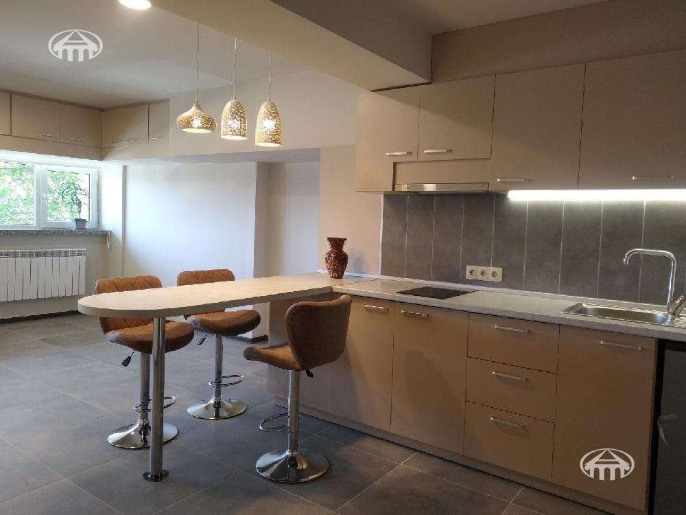 Office · 34 m² · Kentron