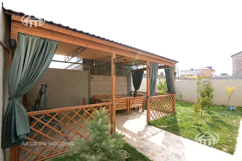 Mansion · 5 rooms · 220 m² · Davtashen