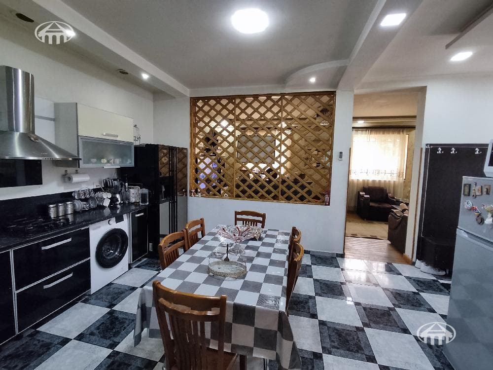 Особняк · 170 м² · Аргаванд