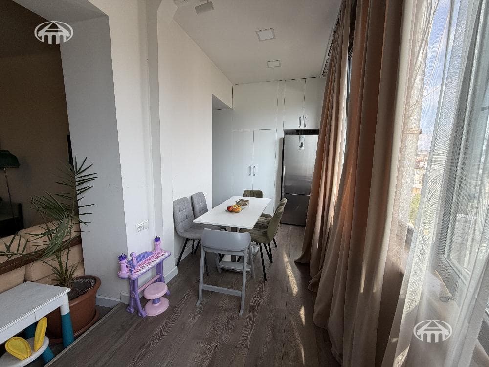 Apartment · 3 rooms · 98 m² · Arabkir
