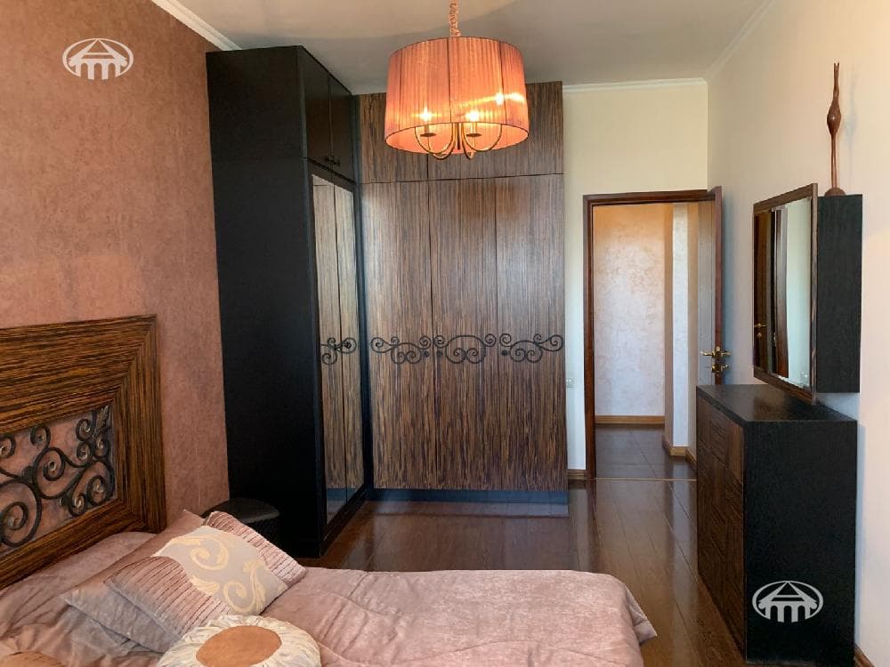 Apartment · 3 rooms · 97 m² · Kentron