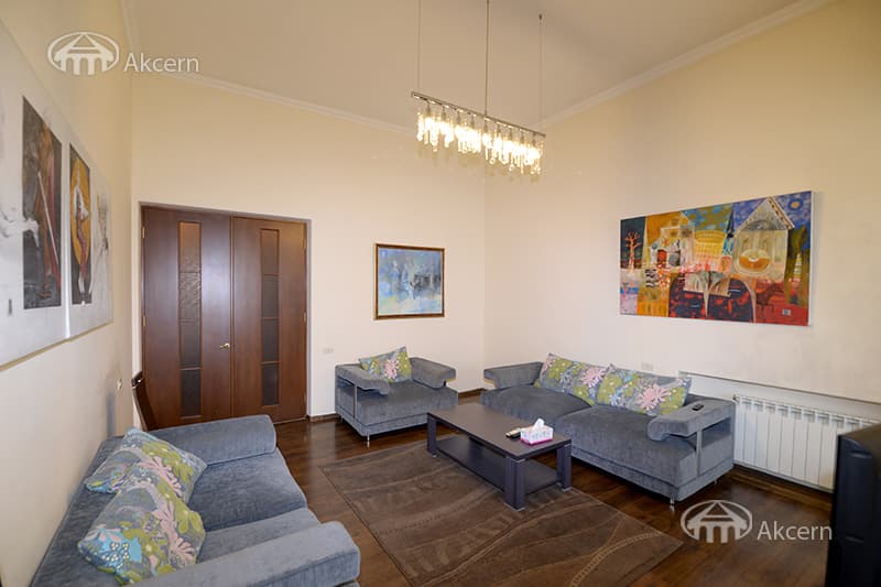 Apartment · 4 rooms · 125 m² · Kentron