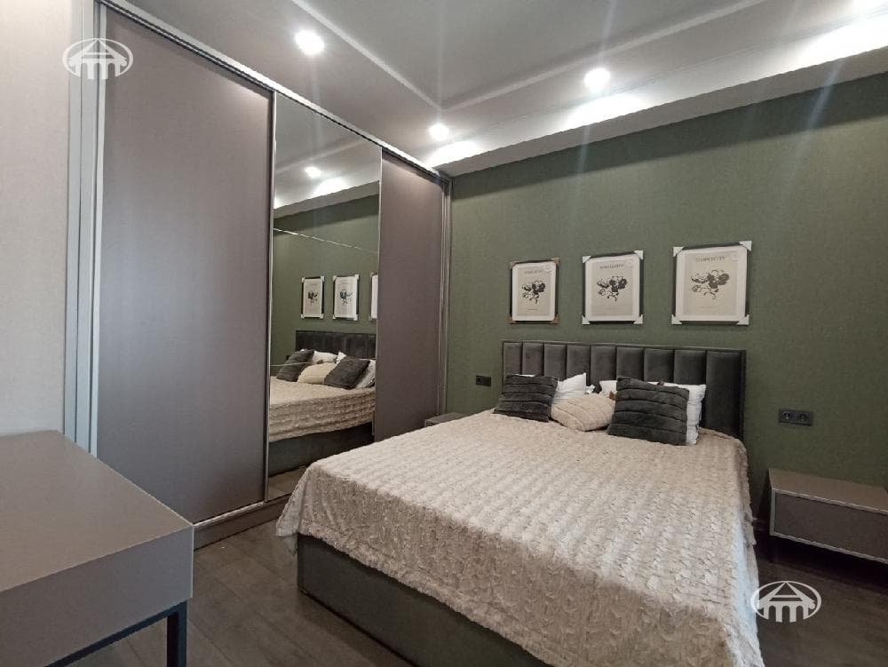Квартира · 2 комн. · 57 м² · Кентрон