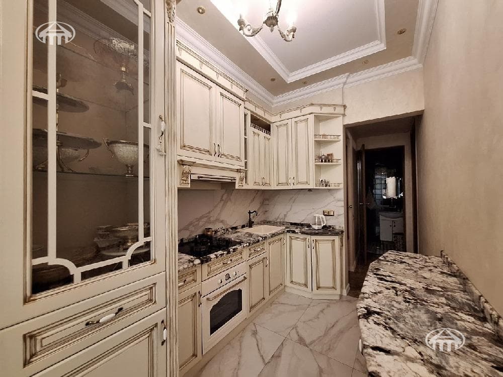 Բնակարան · 2 սեն. · 71 մ² · Կենտրոն