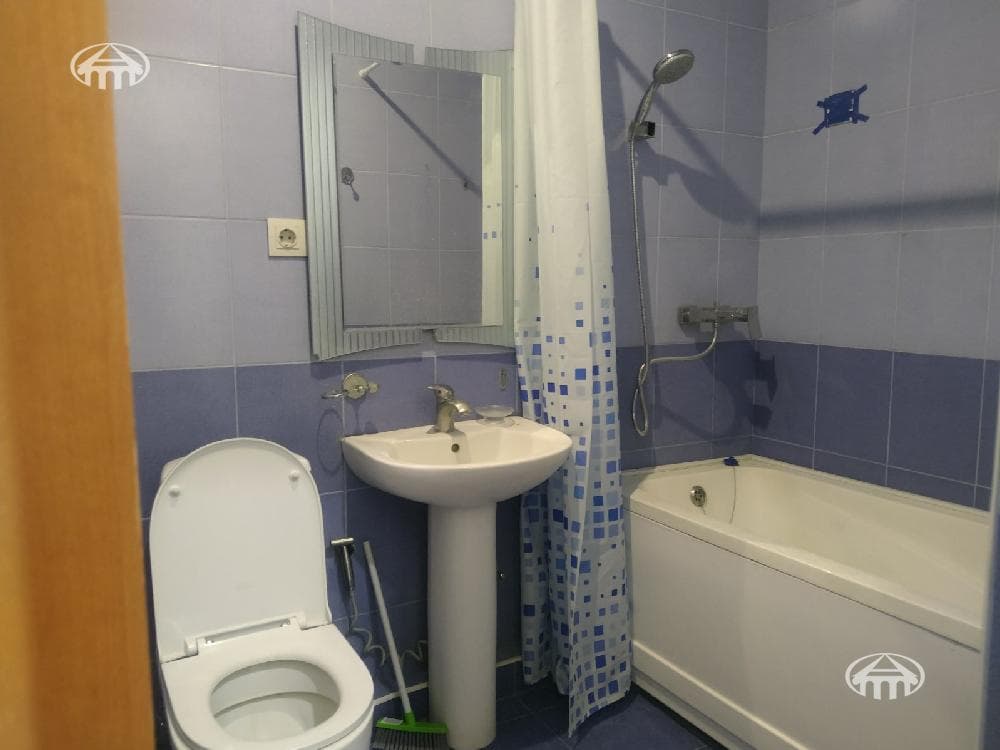 Квартира · 2 комн. · 54 м² · Кентрон