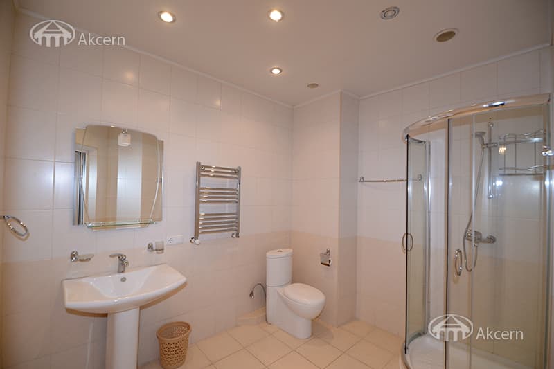 Квартира · 3 комн. · 120 м² · Кентрон
