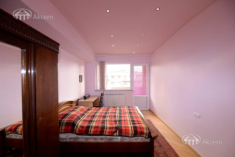 Квартира · 2 комн. · 72 м² · Кентрон
