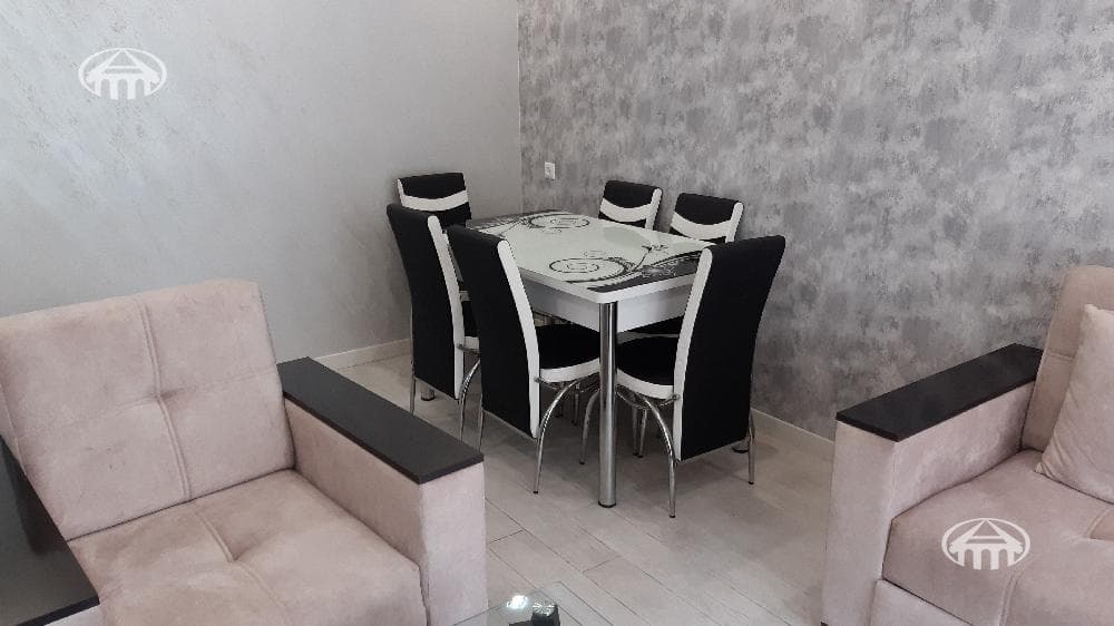 Квартира · 1 комн. · 50 м² · Кентрон