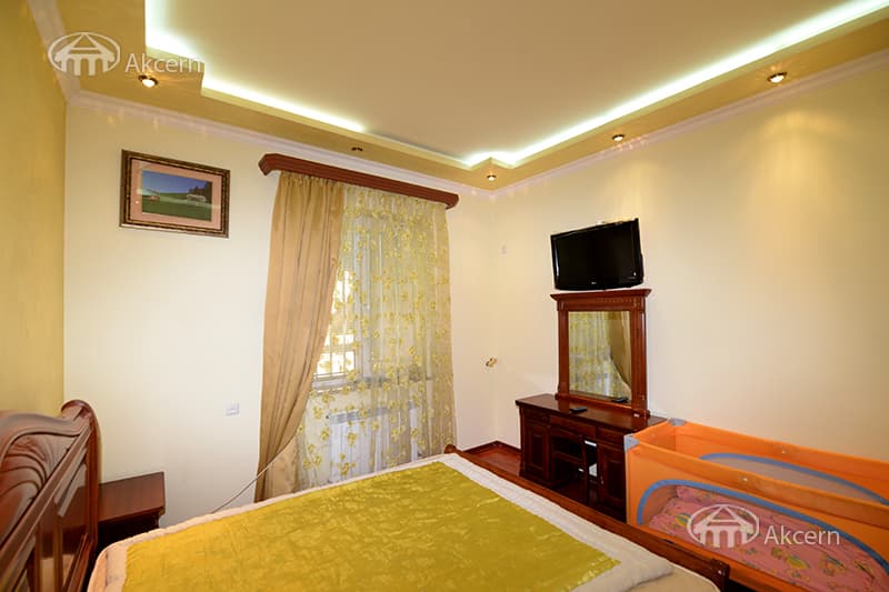 Особняк · 3 комн. · 160 м² · Кентрон