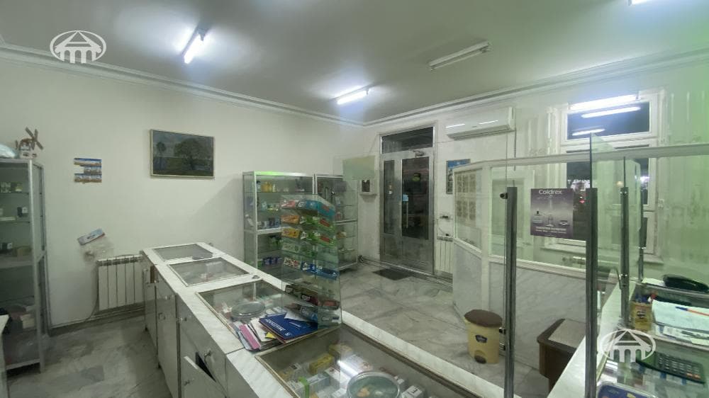 Retail · 74 m² · Ajapnyak