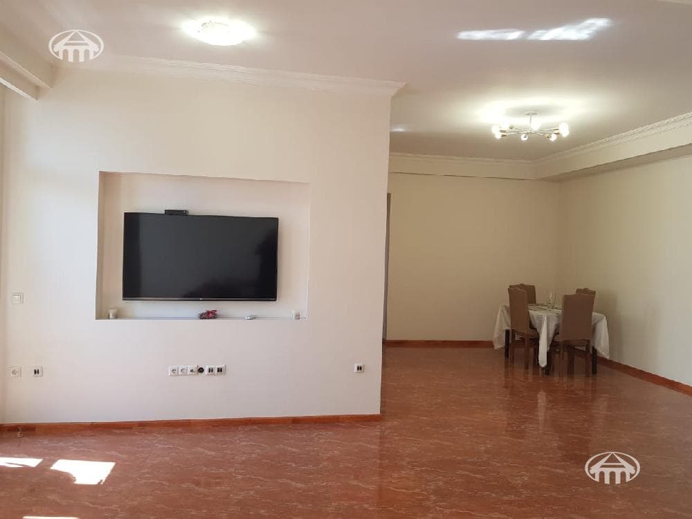 Квартира · 3 комн. · 123 м² · Арабкир