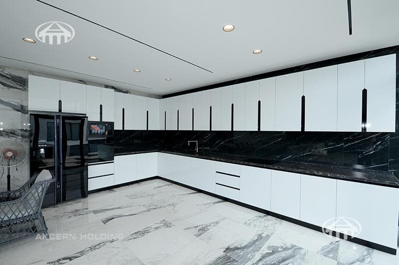 Mansion · 6 rooms · 334 m² · v. Arinj