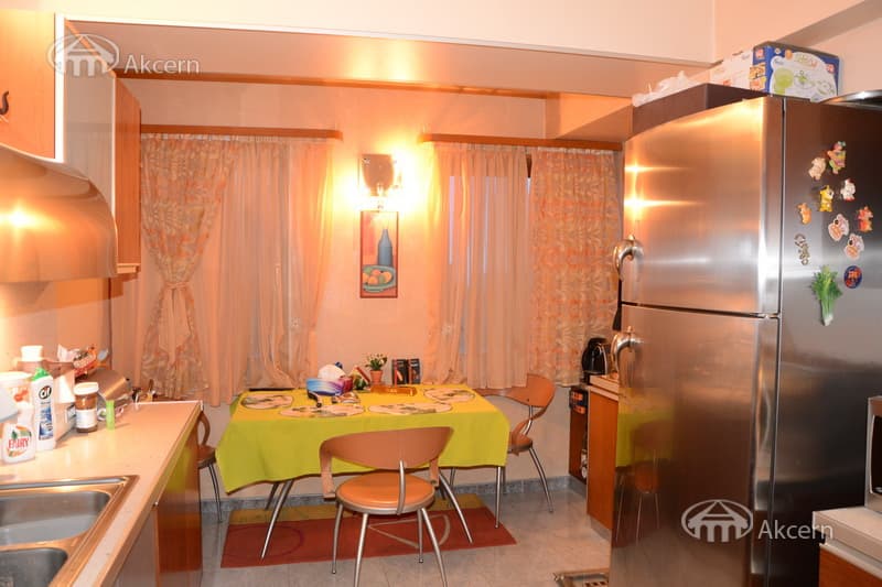 Квартира · 3 комн. · 90 м² · Арабкир