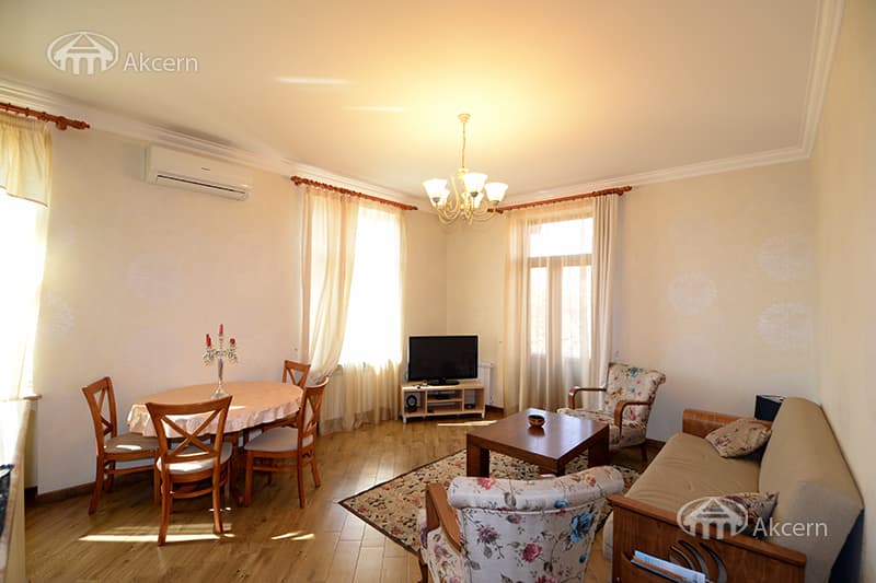 Квартира · 2 комн. · 49 м² · Кентрон