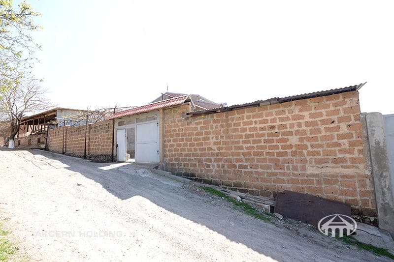 Mansion · 5 rooms · 368 m² · Ghazaravan