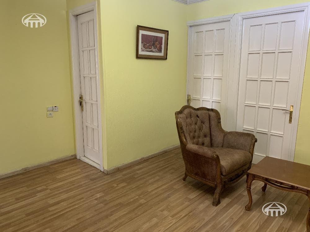 Apartment · 3 rooms · 84 m² · Kentron