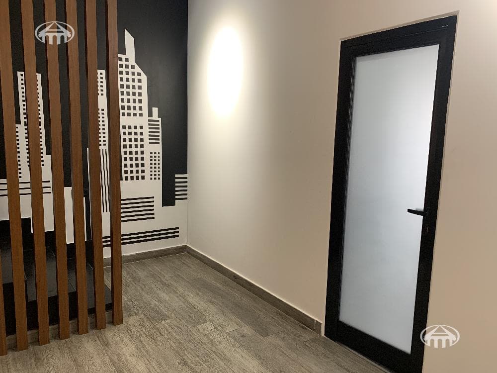 Office · 162 m² · Arabkir