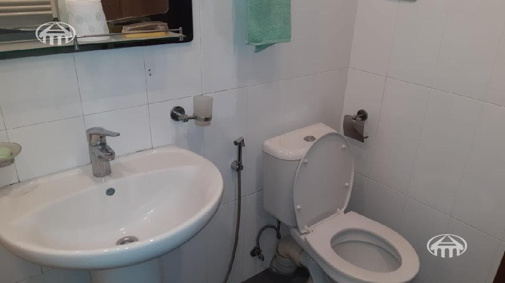 Дом · 5 комн. · 301 м² · Кентрон