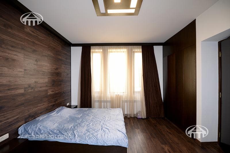 Mansion · 5 rooms · 388 m² · Arabkir
