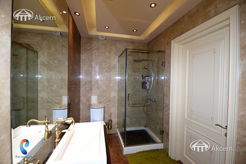 Квартира · 4 комн. · 174 м² · Кентрон