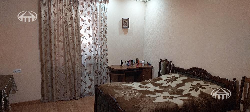 Особняк · 4 комн. · 307 м² · Гетамеч