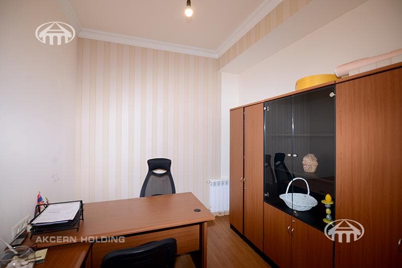 Квартира · 4 комн. · 158 м² · Арабкир