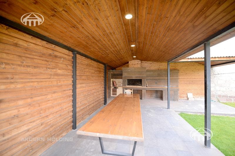 Mansion · 6 rooms · 689 m² · Vahagni
