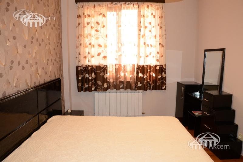Квартира · 4 комн. · 135 м² · Кентрон