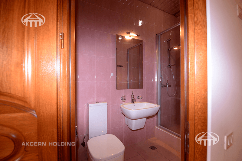 Mansion · 7 rooms · 243 m² · Kentron