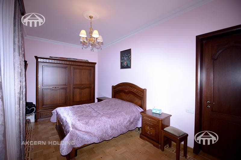 Apartment · 4 rooms · 135 m² · Arabkir