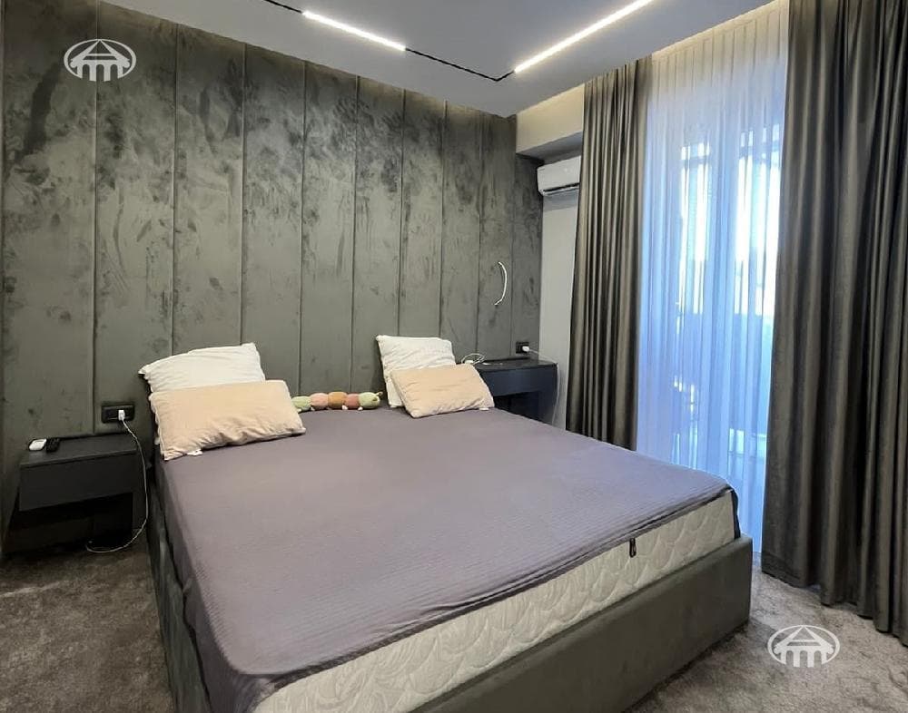 Apartment · 3 rooms · 124 m² · Kentron