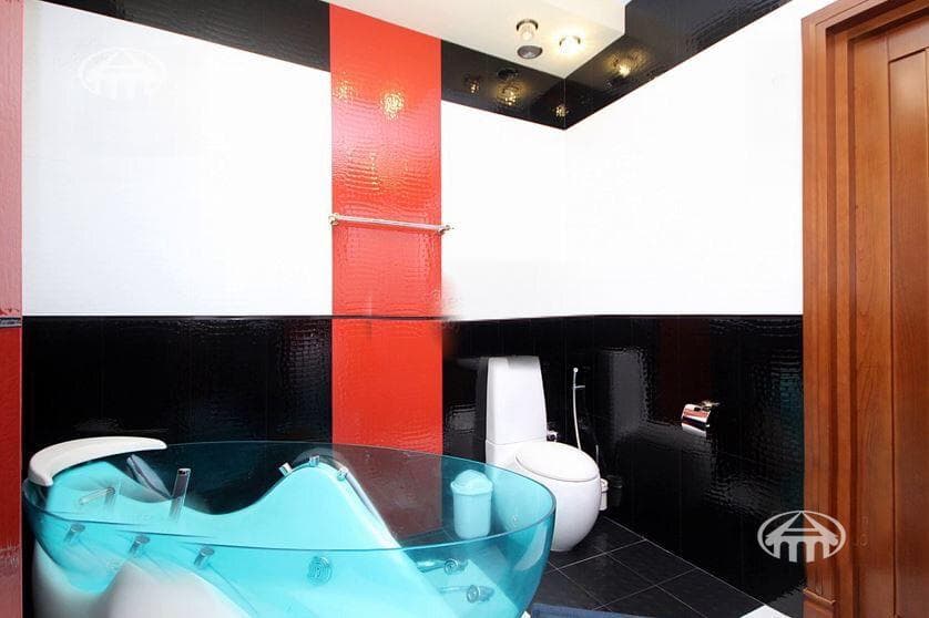 Apartment · 3 rooms · 137 m² · Kentron