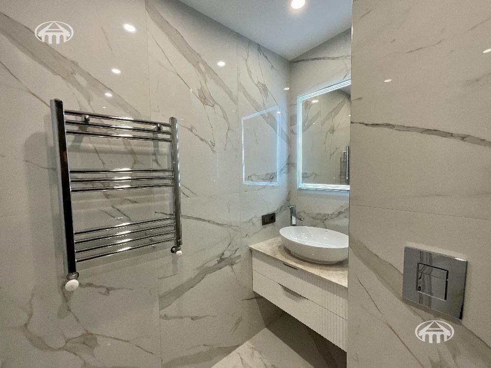Квартира · 2 комн. · 42 м² · Кентрон