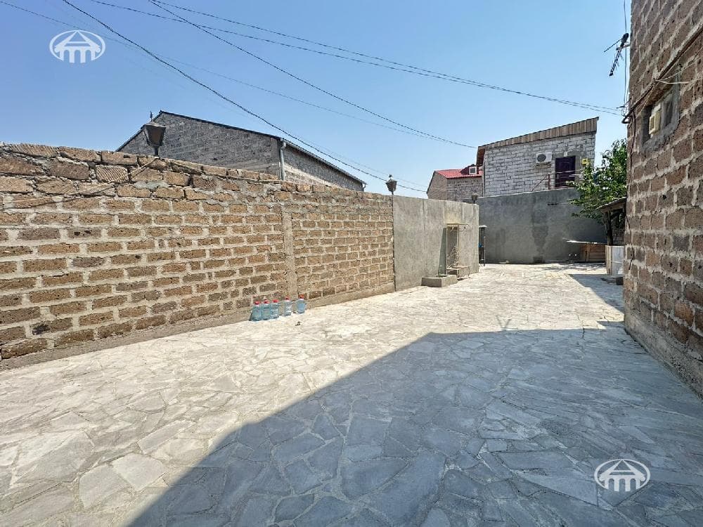 Дом · 3 комн. · 64 м² · Давташен