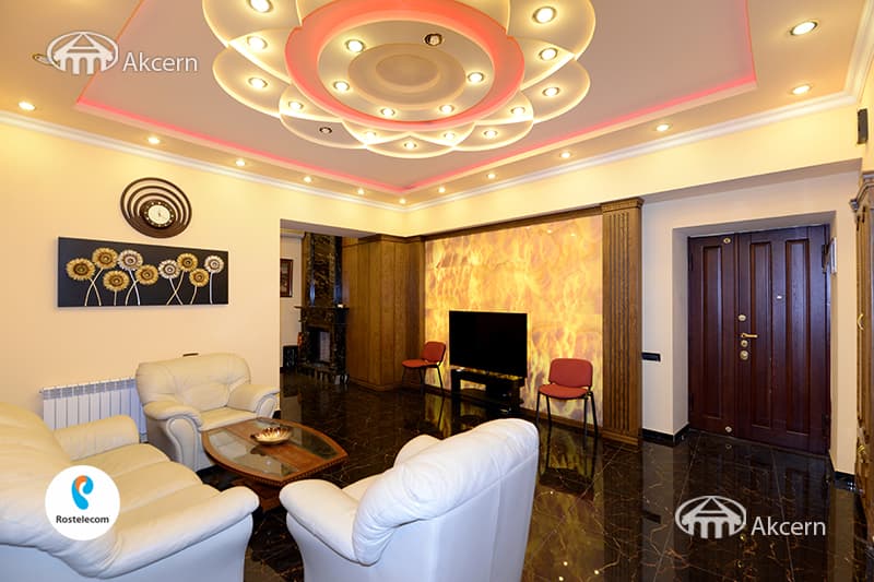 Квартира · 4 комн. · 180 м² · Кентрон