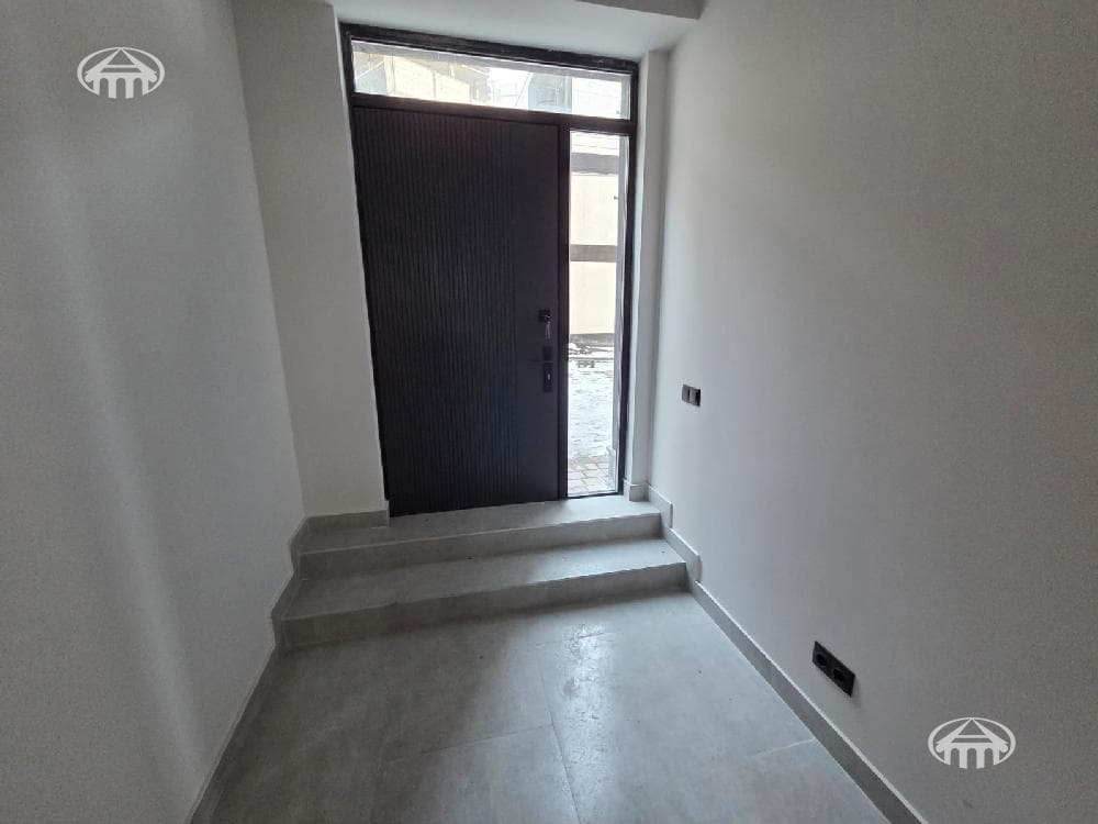 Office · 630 m² · Ajapnyak