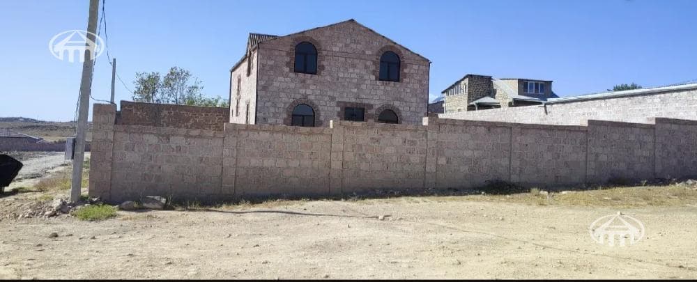 Առանձնատուն · 198 մ² · Զովունի