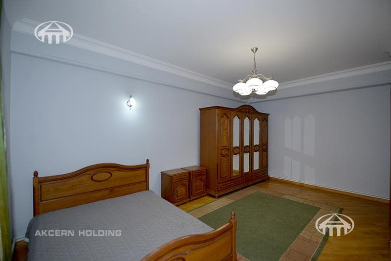 Квартира · 3 комн. · 142 м² · Кентрон