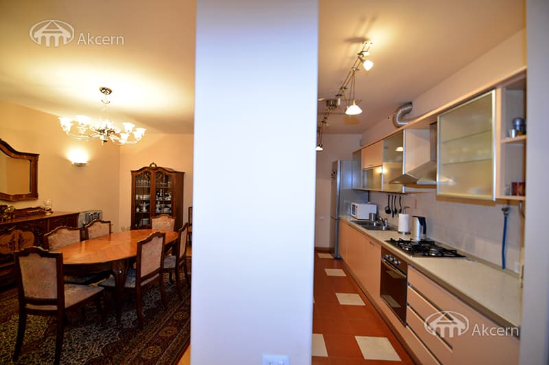 Квартира · 2 комн. · 72 м² · Арабкир