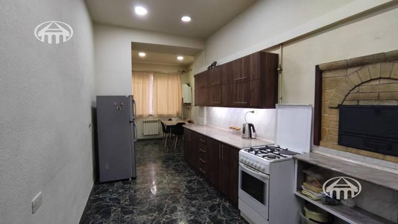 Apartment · 3 rooms · 96 m² · Kentron