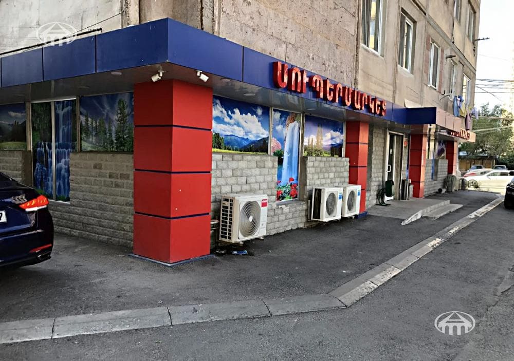 Магазин · 493 м² · Давташен