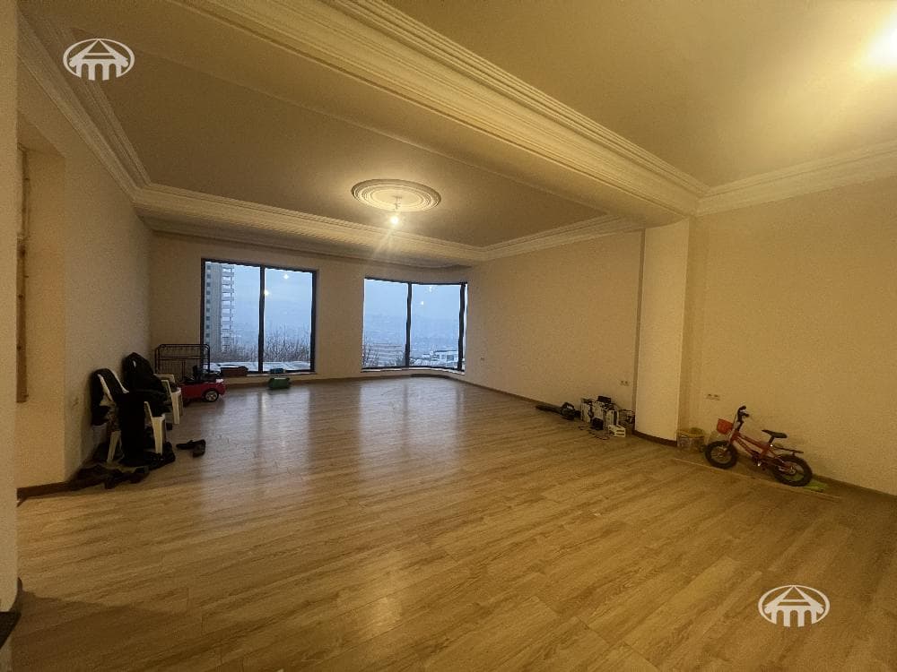 Առանձնատուն · 9 սեն. · 1100 մ² · Ավան