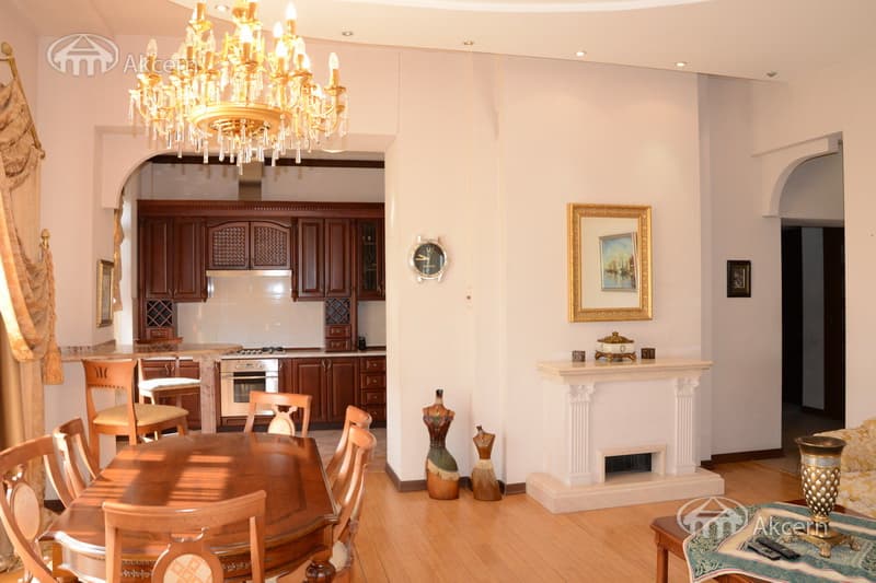 Apartment · 2 rooms · 74 m² · Kentron
