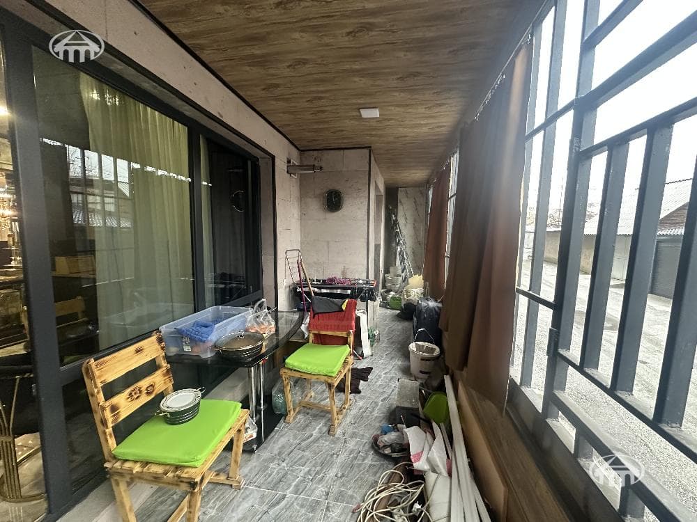 Квартира · 4 комн. · 101 м² · Канакер-Зейтун