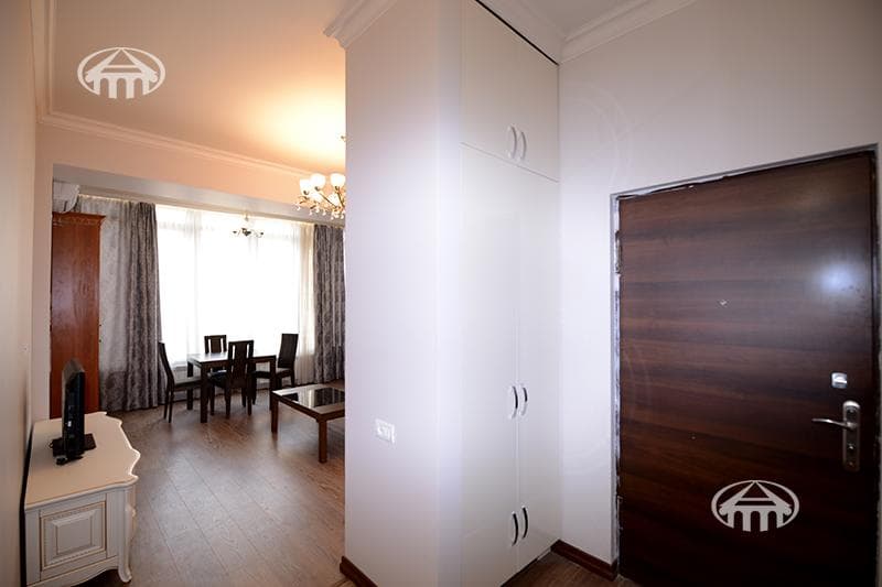 Квартира · 3 комн. · 100 м² · Кентрон