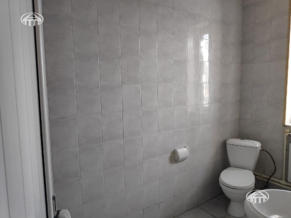 Hotel · 745 m² · Erebuni